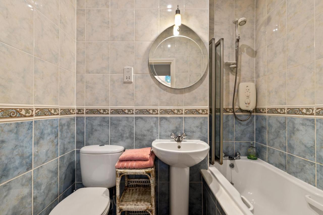 Bryn Y Mor - Tenby Apartment Sea Views Екстер'єр фото