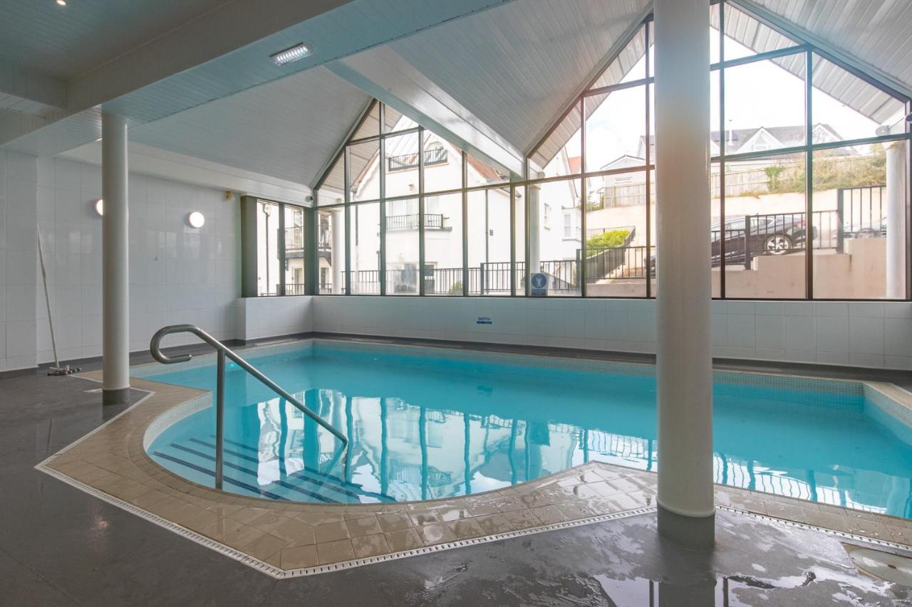 Bryn Y Mor - Tenby Apartment Sea Views Екстер'єр фото