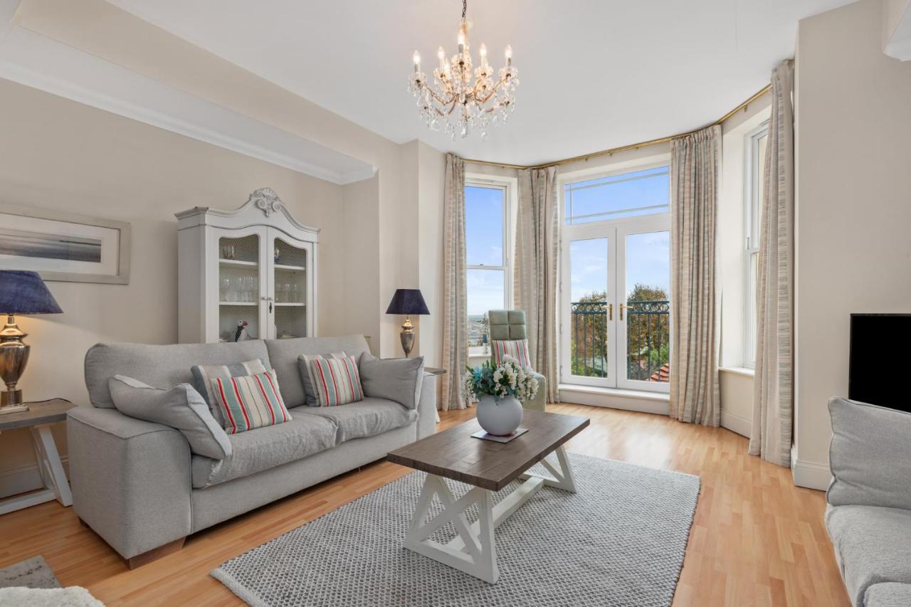 Bryn Y Mor - Tenby Apartment Sea Views Екстер'єр фото