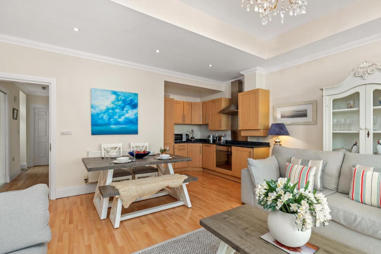 Bryn Y Mor - Tenby Apartment Sea Views Екстер'єр фото