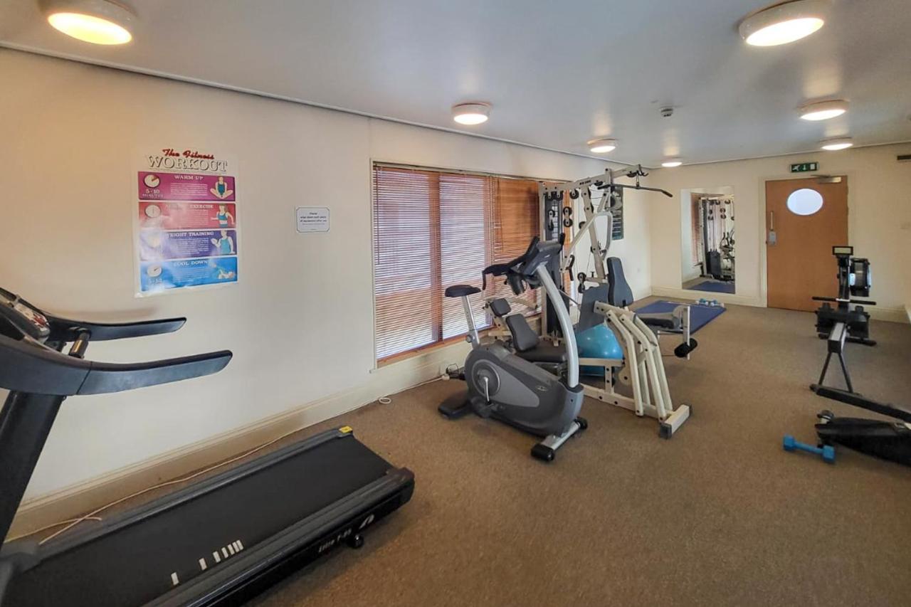 Bryn Y Mor - Tenby Apartment Sea Views Екстер'єр фото